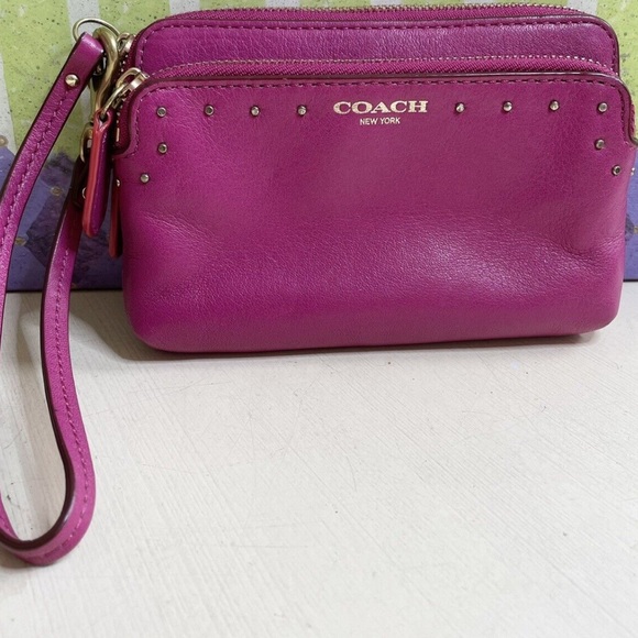 Coach EUC studded wristlet - Picture 2 of 8